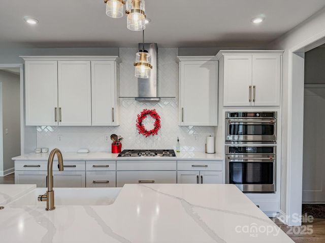 104 Hadley Court, Mooresville, NC 28115