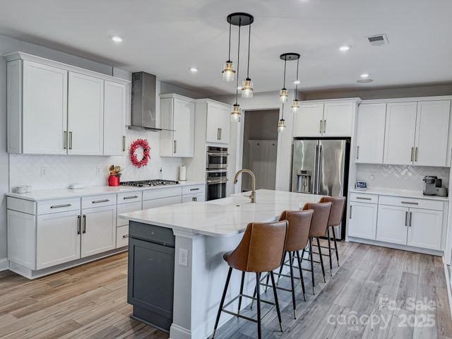 104 Hadley Court, Mooresville, NC 28115