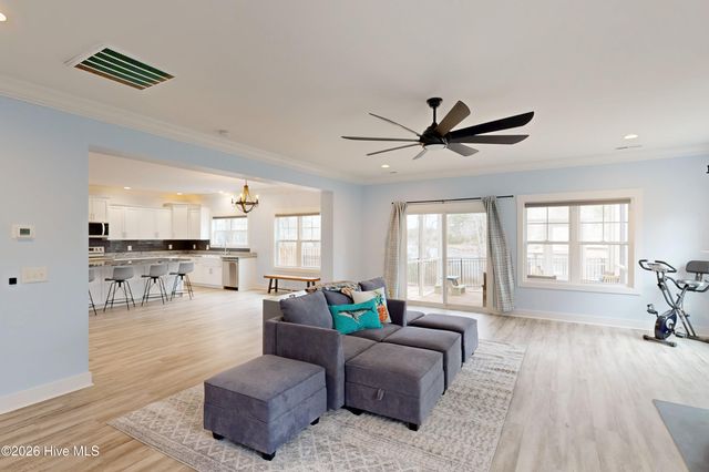 110 Ruby Yopp Circle, Sneads Ferry, NC 28460