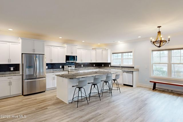 110 Ruby Yopp Circle, Sneads Ferry, NC 28460