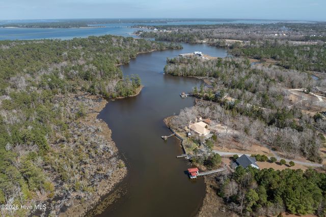 110 Ruby Yopp Circle, Sneads Ferry, NC 28460