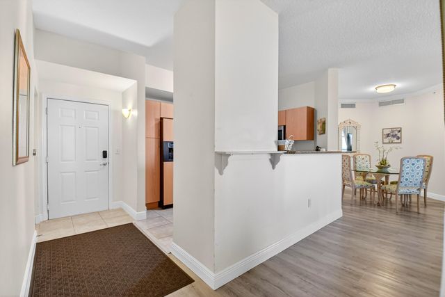 804 E Windward Way 612, Lantana, FL 33462