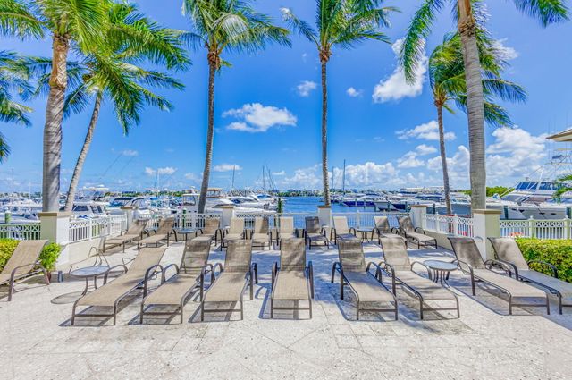 804 E Windward Way 612, Lantana, FL 33462