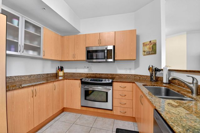 804 E Windward Way 612, Lantana, FL 33462