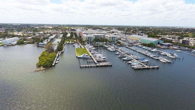 804 E Windward Way 612, Lantana, FL 33462