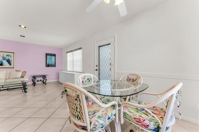 572 Flanders L 572, Delray Beach, FL 33484