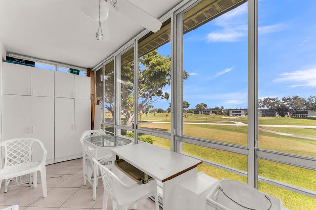 572 Flanders L 572, Delray Beach, FL 33484