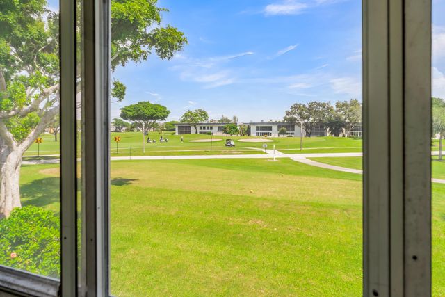 572 Flanders L 572, Delray Beach, FL 33484