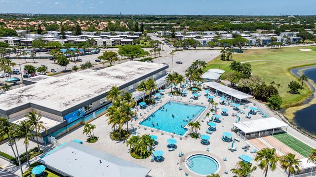 572 Flanders L 572, Delray Beach, FL 33484