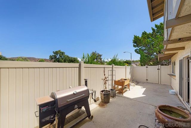 9070 Calle Lucia, Lakeside, CA 92040