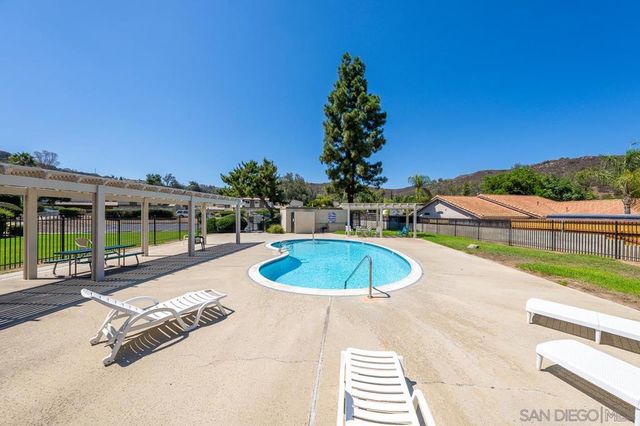 9070 Calle Lucia, Lakeside, CA 92040