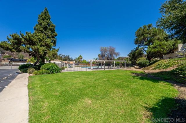 9070 Calle Lucia, Lakeside, CA 92040