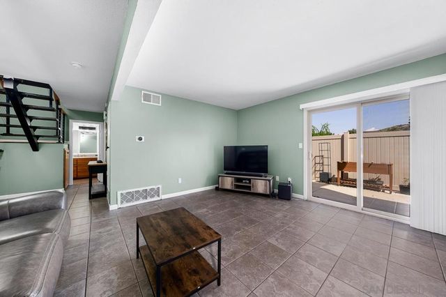 9070 Calle Lucia, Lakeside, CA 92040