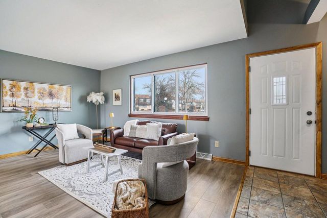 6540 N Bourbon STREET, Milwaukee, WI 53224