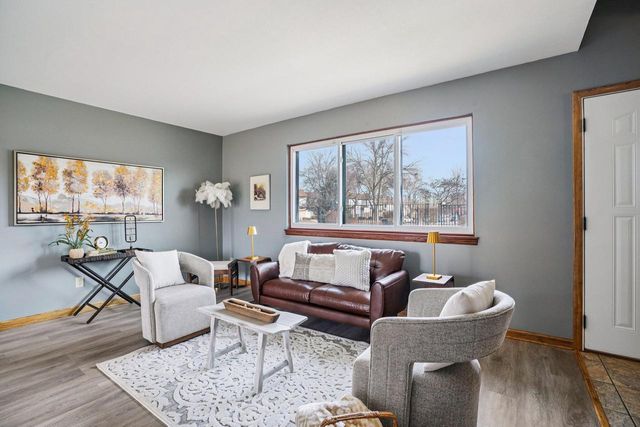 6540 N Bourbon STREET, Milwaukee, WI 53224