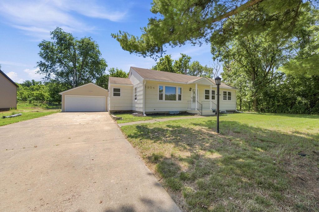 1204 133rd Lane NE, Ham Lake, MN 55304 — photo 3