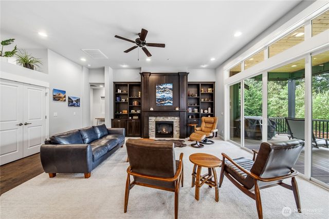 18121 133rd Street E, Bonney Lake, WA 98391