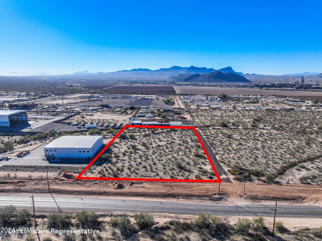 Image 11 of property listing at 8155 W Tangerine Road -, Marana, AZ 85658