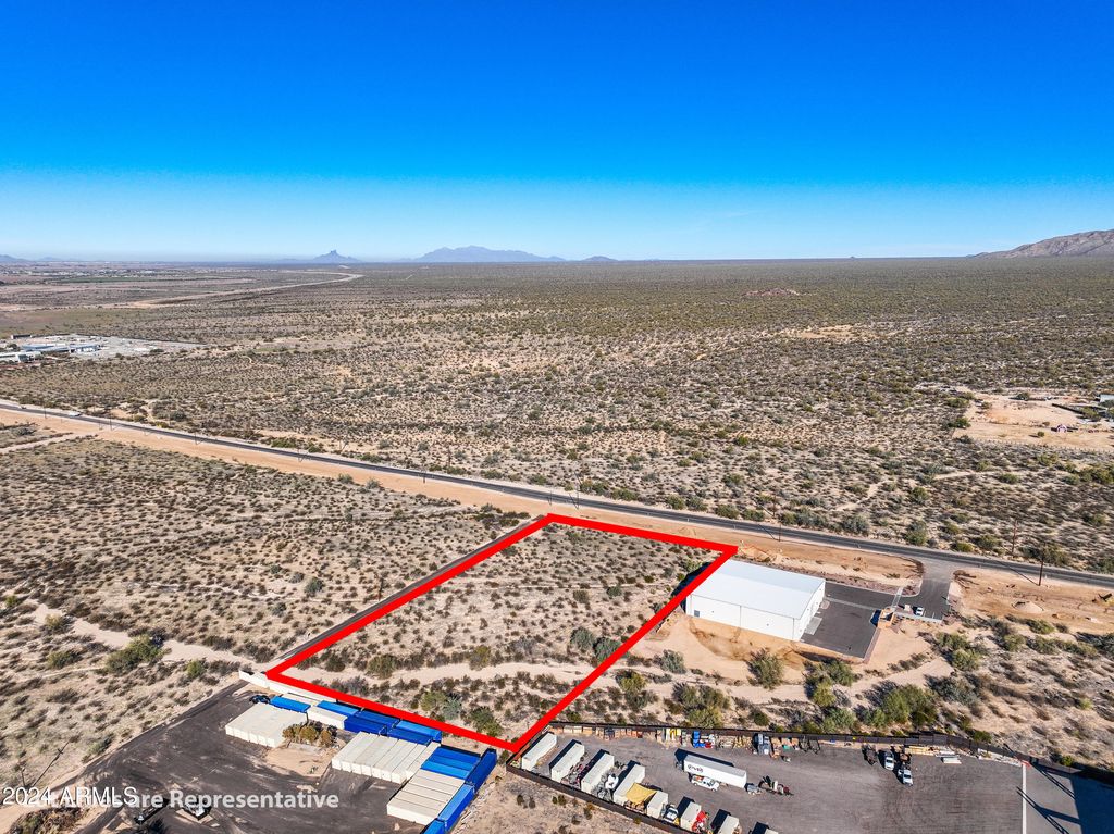 Image 9 of property listing at 8155 W Tangerine Road -, Marana, AZ 85658