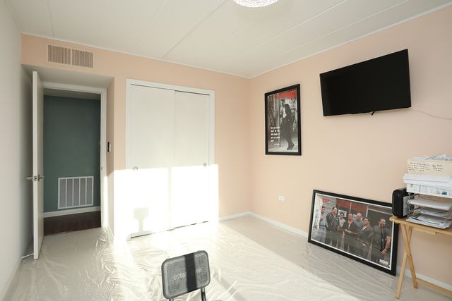 2900 Maple Avenue 19E, Downers Grove, IL 60515