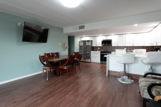 2900 Maple Avenue 19E, Downers Grove, IL 60515