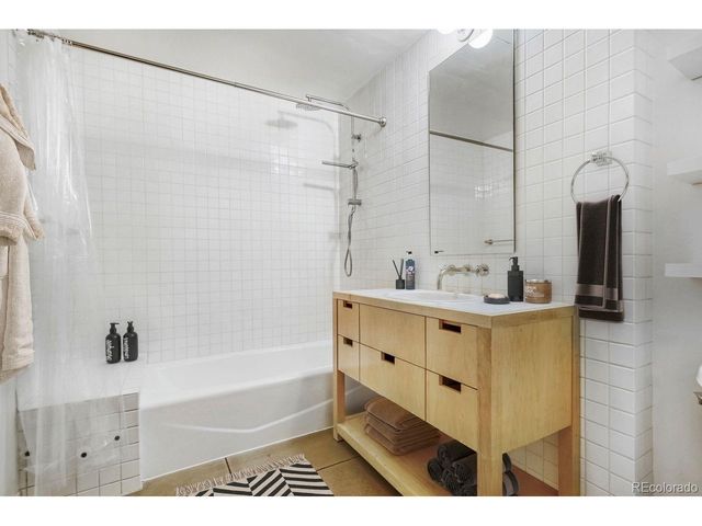 1610 Little Raven St 213, Denver, CO 80202