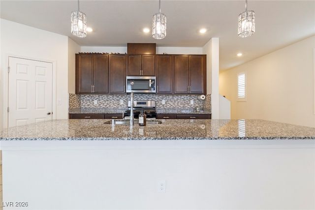 5161 Birchland Manor Avenue, Las Vegas, NV 89139