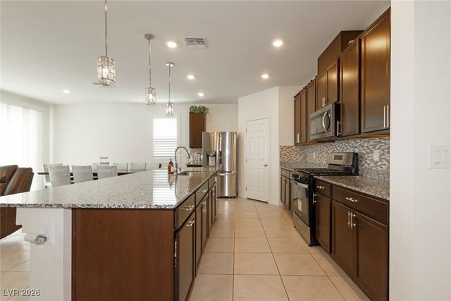 5161 Birchland Manor Avenue, Las Vegas, NV 89139
