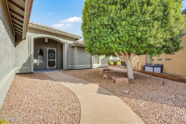 5849 E LAWNDALE Street, Mesa, AZ 85215