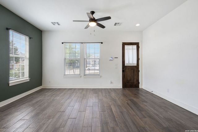 534 RIGSBY AVE, San Antonio, TX 78210