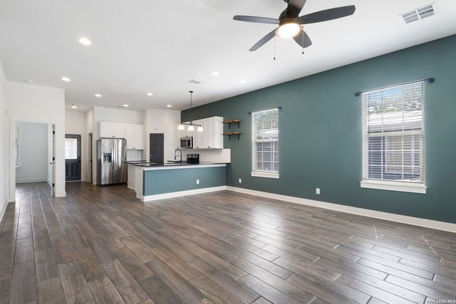 534 RIGSBY AVE, San Antonio, TX 78210