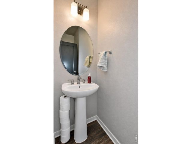 4483 Barrow Ln, Timnath, CO 80547