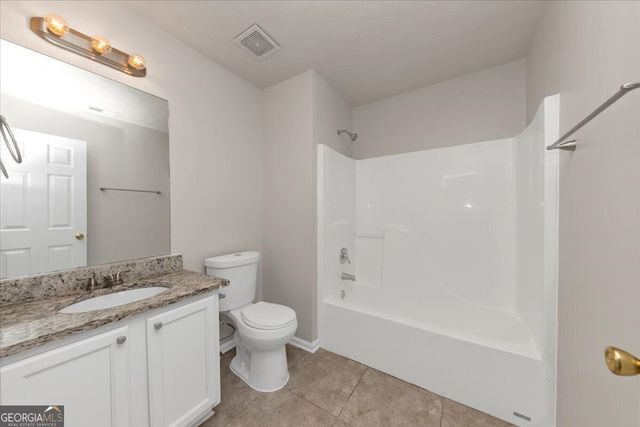 116 Rolling Meadows Court, Hampton, GA 30228
