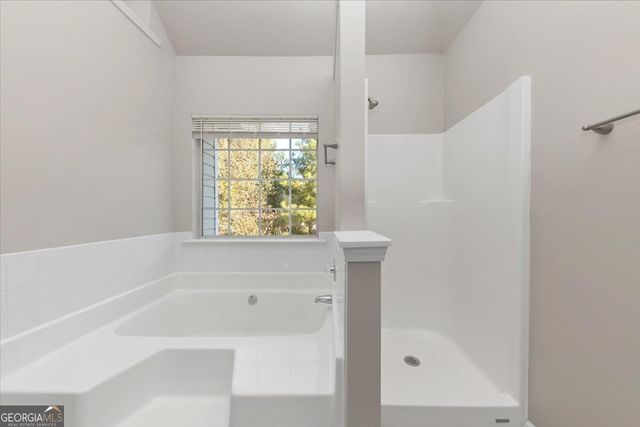 116 Rolling Meadows Court, Hampton, GA 30228