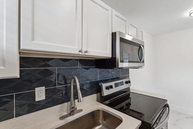 525 S Broadway Street H, Lantana, FL 33462