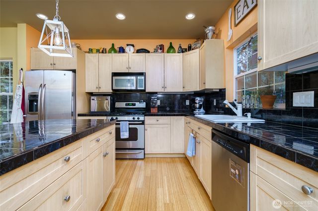 3 Catkin Court, Bellingham, WA 98229