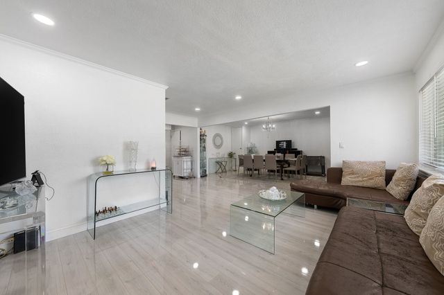 2546 Havenhurst Street, Farmers Branch, TX 75234
