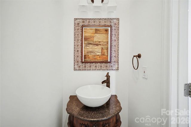 520 N Poplar Street I, Charlotte, NC 28202