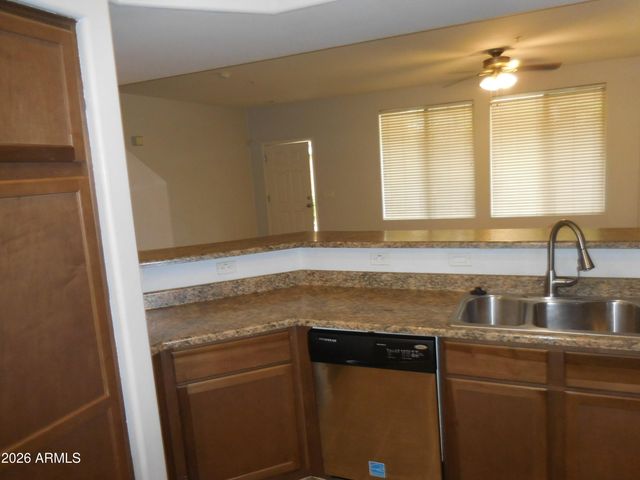 16238 N 30th Terrace 23, Phoenix, AZ 85032