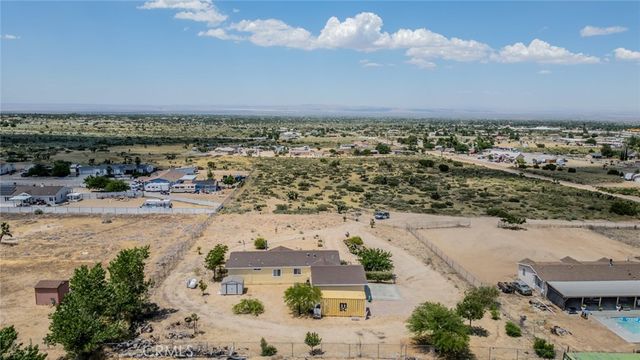 3621 Vista, Phelan, CA 92371