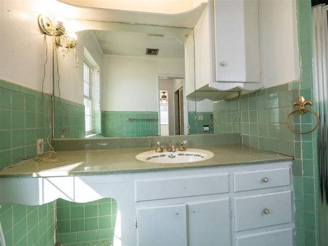 4432 Woodland Street, Oklahoma City, OK 73105