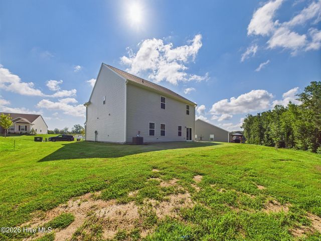 110 Symmetry Loo Loop, Youngsville, NC 27596