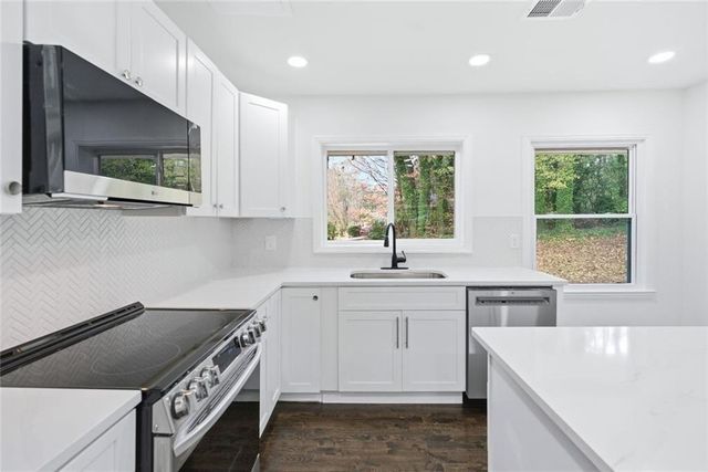 2277 Edgemore Drive SE, Atlanta, GA 30316