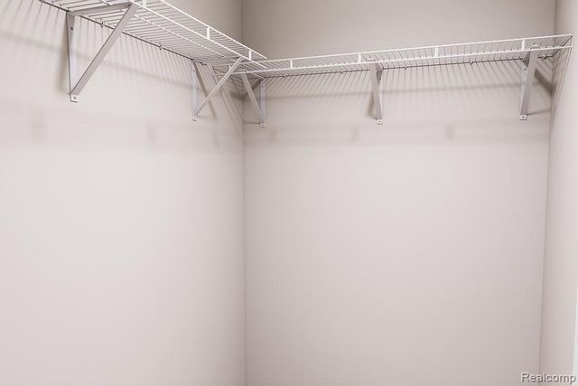 54316 Grand Boulevard, Shelby Charter Township, MI 48316