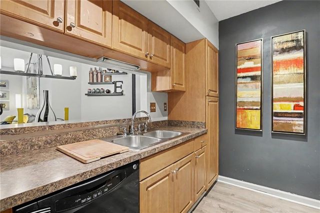 1 Biscayne Drive NW 109, Atlanta, GA 30309