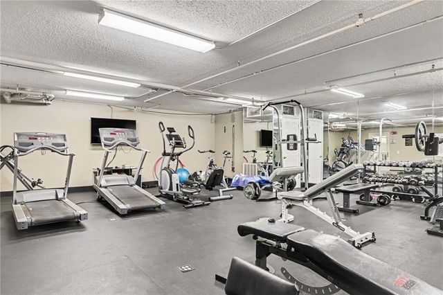 1 Biscayne Drive NW 109, Atlanta, GA 30309