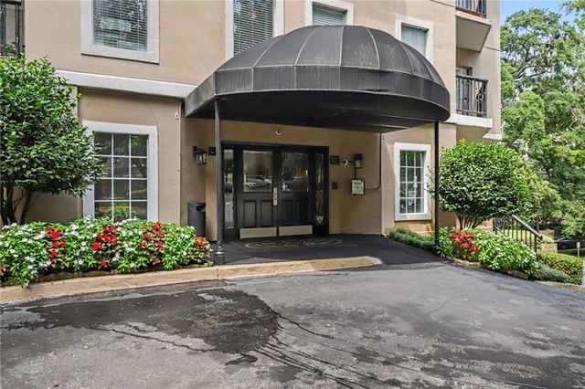 1 Biscayne Drive NW 109, Atlanta, GA 30309