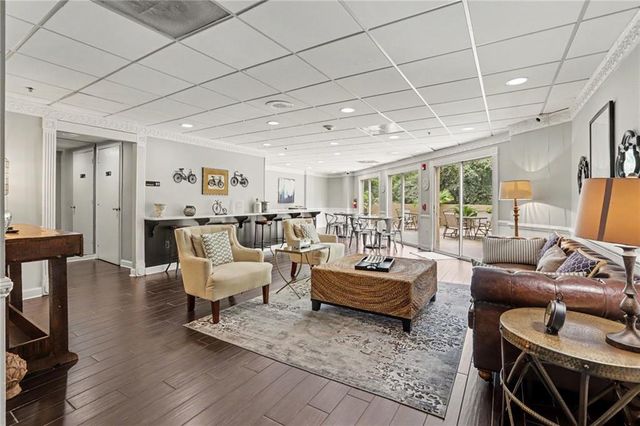 1 Biscayne Drive NW 109, Atlanta, GA 30309