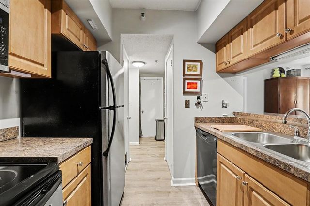 1 Biscayne Drive NW 109, Atlanta, GA 30309