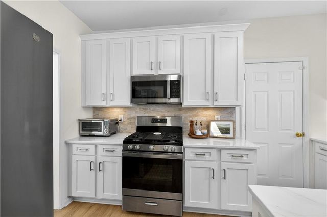 2021 Aldbury Lane, Woodstock, GA 30189